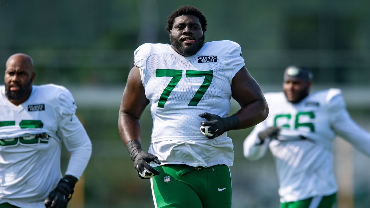 New York Jets' Mekhi Becton will have to compete with George Fant to start  at left tackle, coach Robert Saleh says
