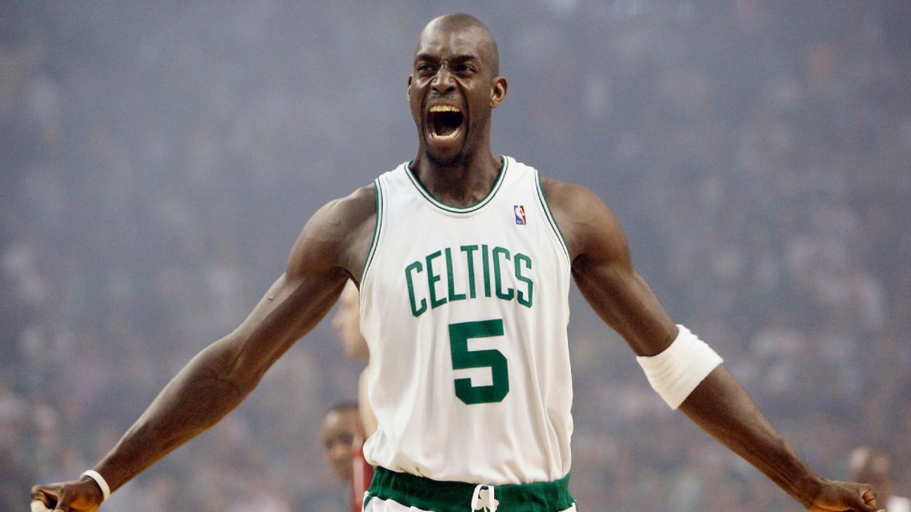 The Celtics will withdraw Kevin Garnett’s number