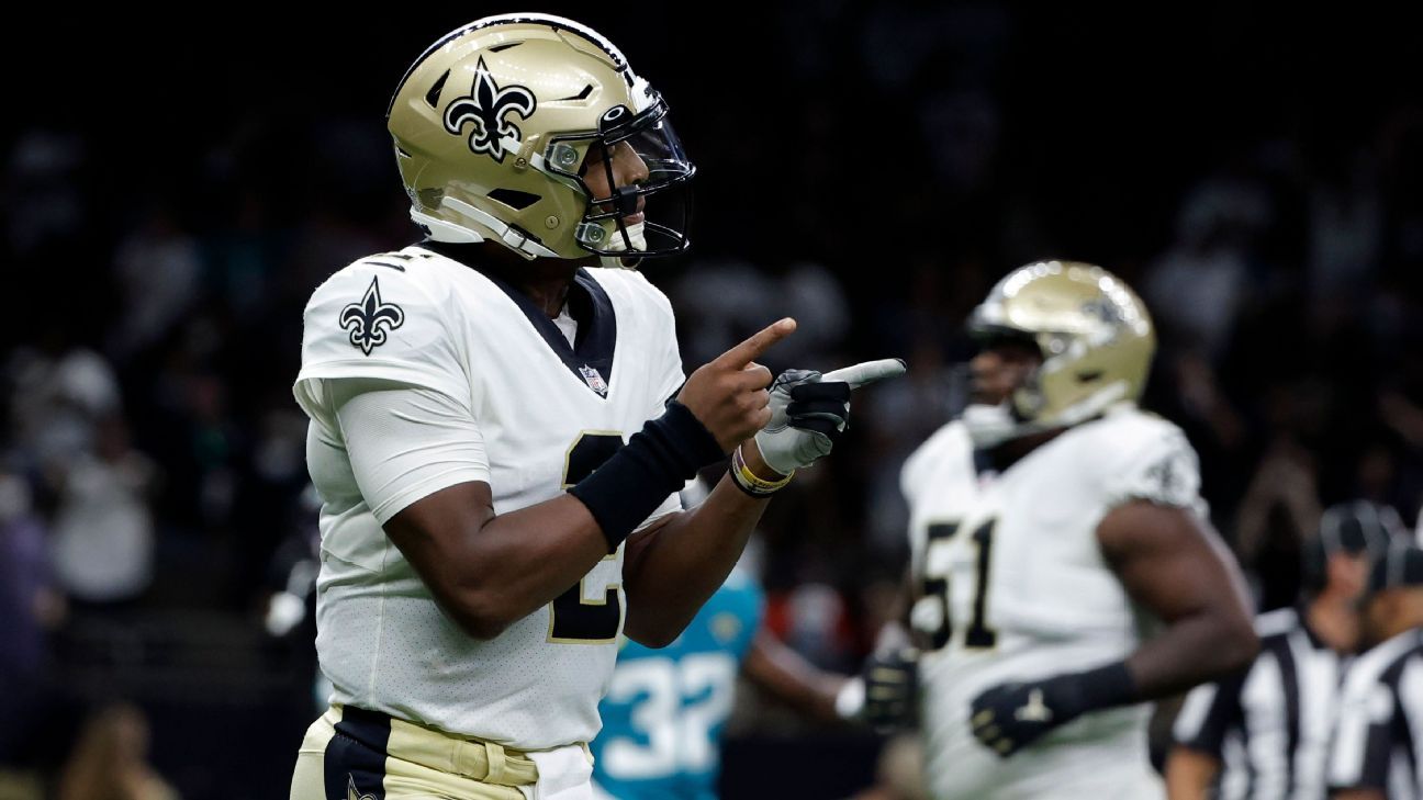 New Orleans Saints' Jameis Winston throws for 123 yards, 2 TDs on 9-of-10 passin..