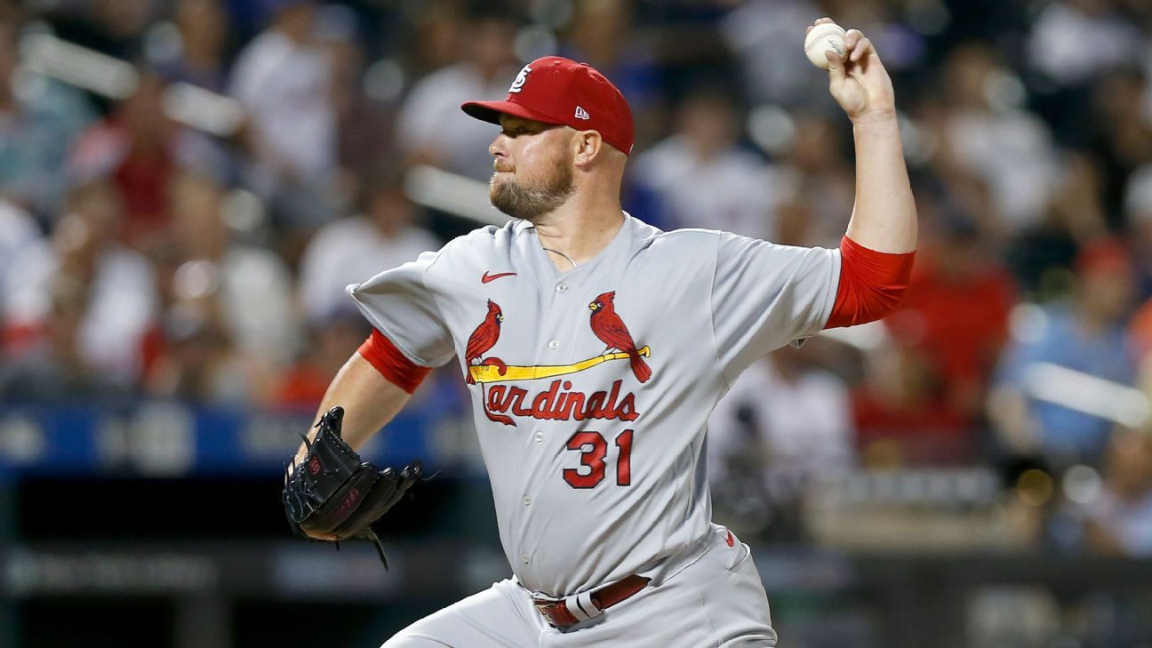 Lester wins 200th, Cards down Brewers for ninth straight win