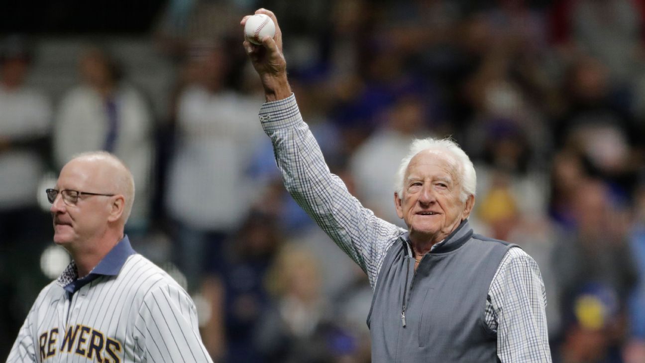 Bob Uecker celebrates with the Brewers