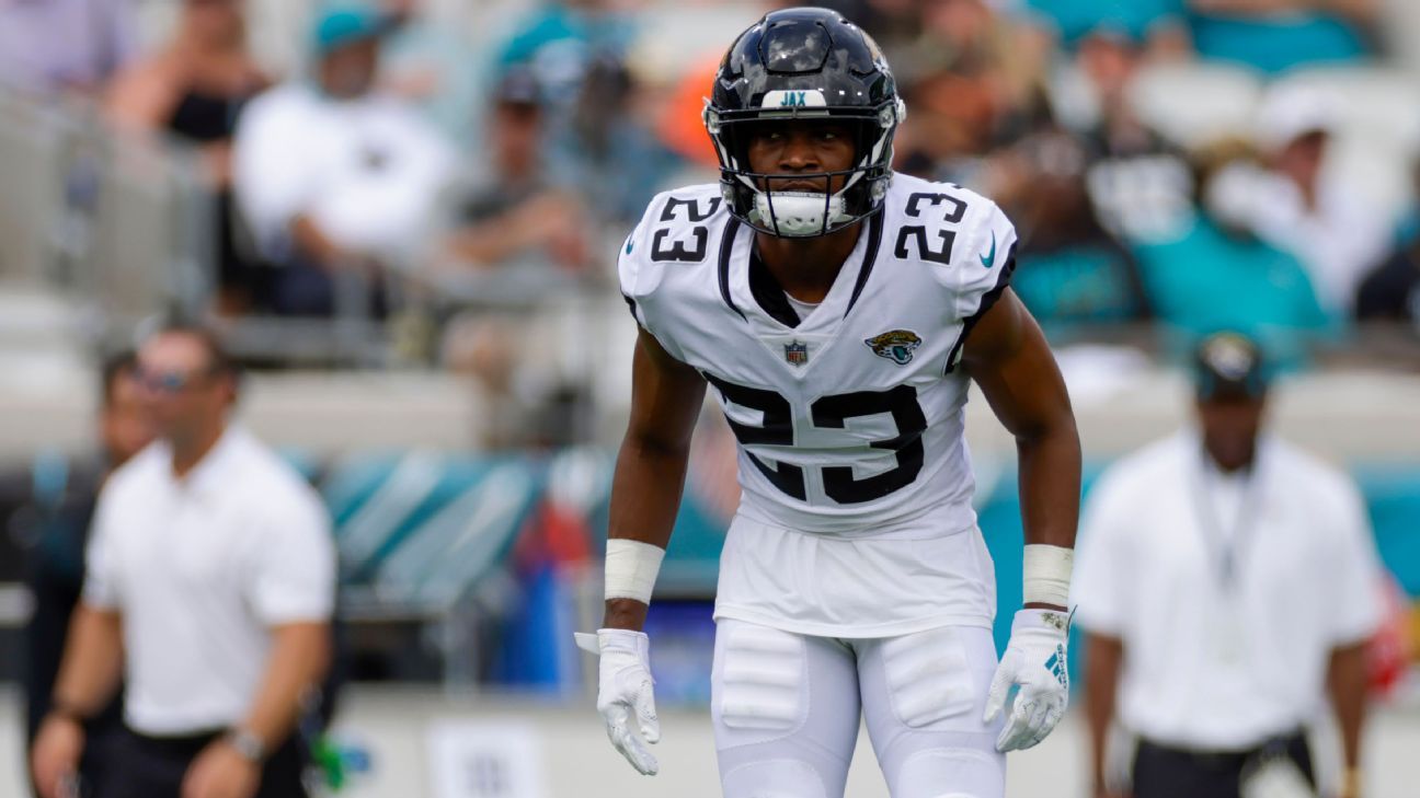 Panthers adquieren en canje con Jaguars al esquinero CJ Henderson - ESPN