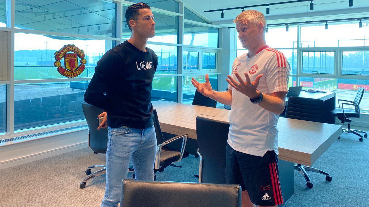 Ronaldo tells Solskjaer: Give me the ball quicker