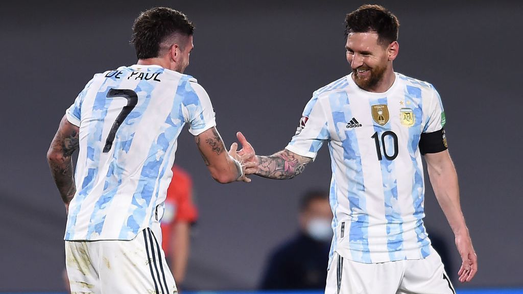 Messi ‘sin querer’ marca el gol de Trevella, Argentina vence a Uruguay y se mantiene invicto en los playoffs