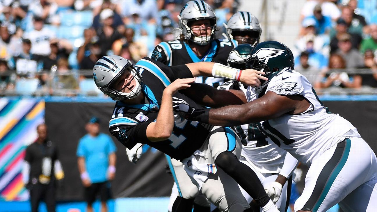 Sam Darnold putting Panthers, himself in position for success - ESPN - Carolina  Panthers Blog- ESPN