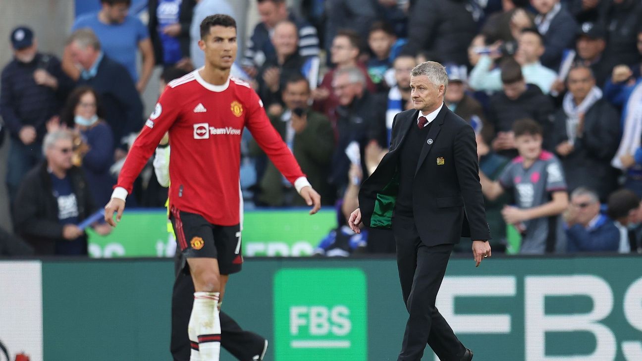 Solskjaer under pressure again after heavy defeat at Leicester