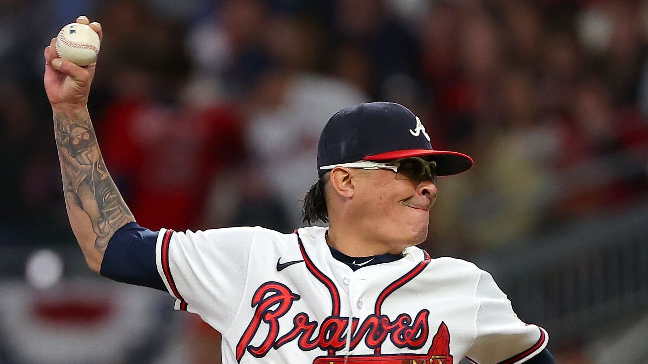 Braves scratch Huascar Ynoa (shoulder) from Game 4 start; Jesse Chavez to open instead