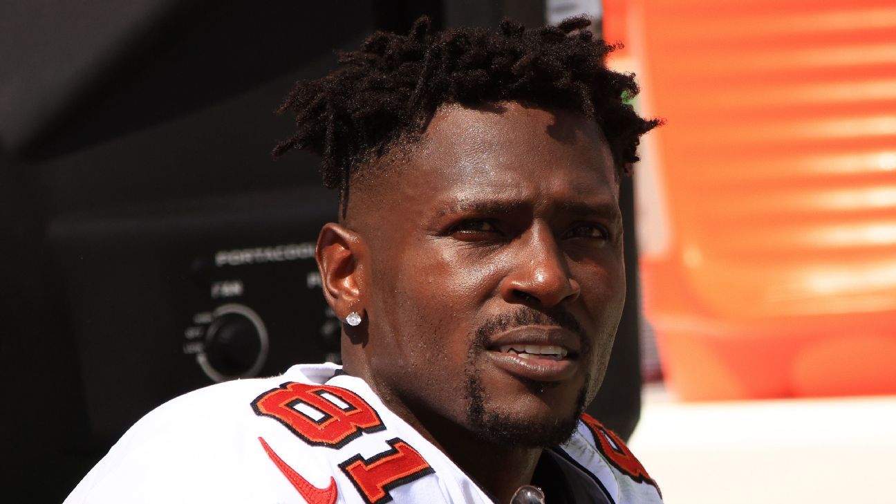 Tampa Bay Buccaneers WR Antonio Brown expected to miss at least two more weeks