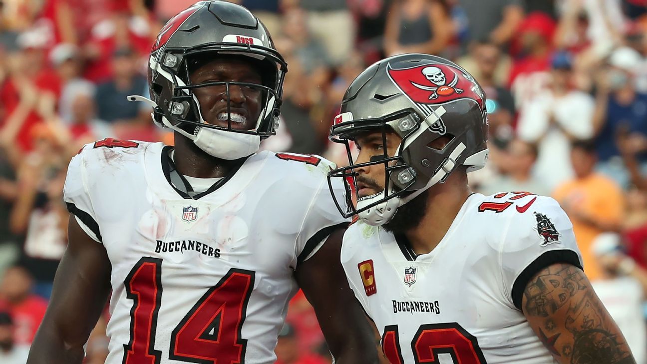 PFF on X: The Bucs new WR trio 