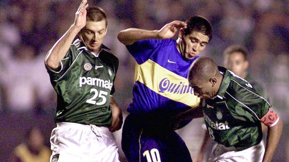 Ex-Palmeiras diz que árbitro 'tirou' Libertadores de 2000 do time: 'Se  existisse VAR naquela época, teria apitado três vezes o pênalti em mim' -  ESPN