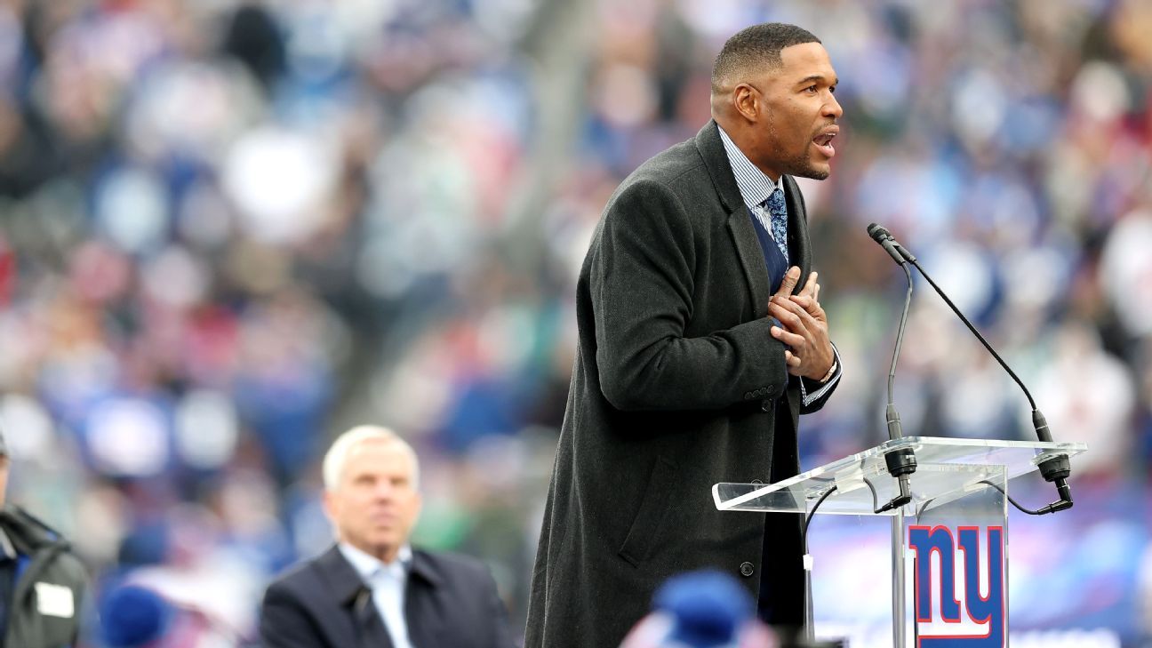 Michael Strahan to officially have number retired by New York