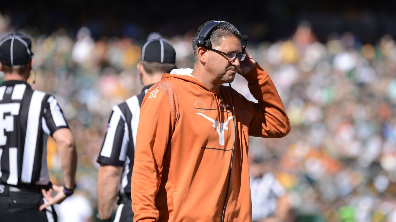 Texas assistant football coach Jeff Banks, girlfriend sued after monkey allegedl..