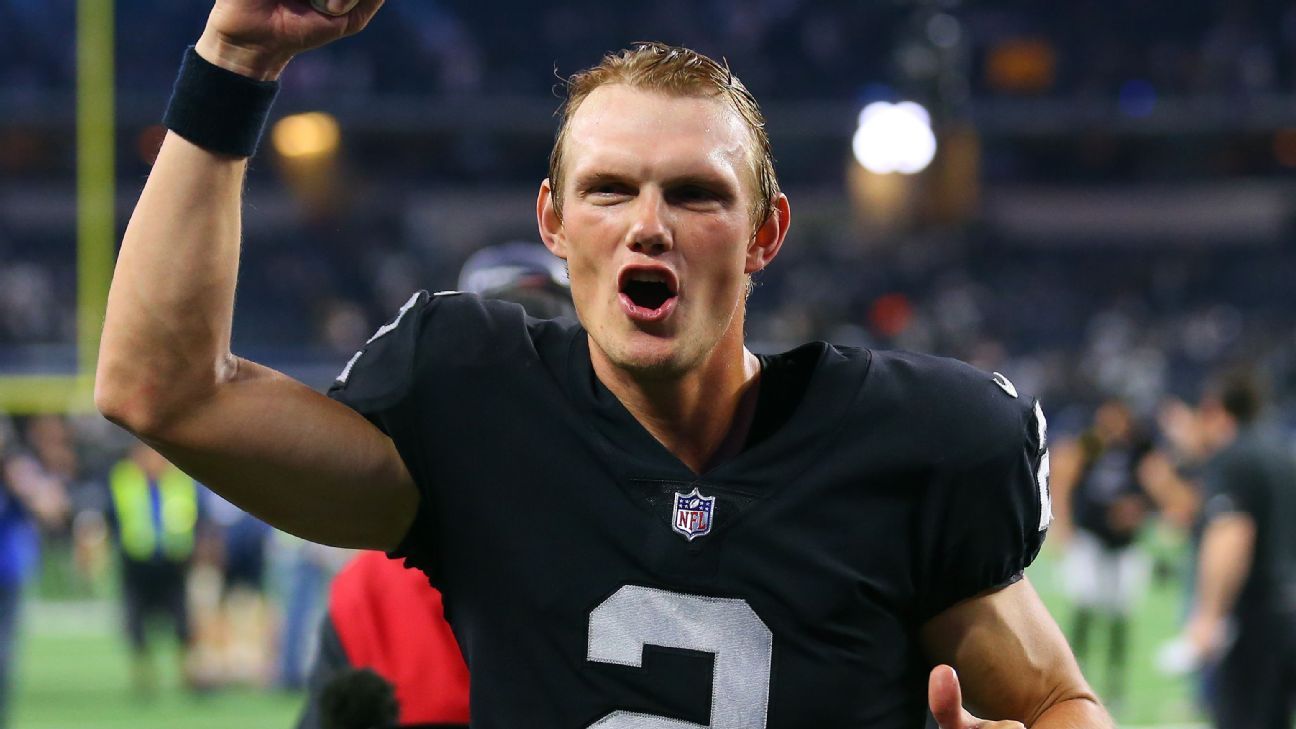 Daniel Carlson and AJ Cole sign multi-year extensions with the Raiders