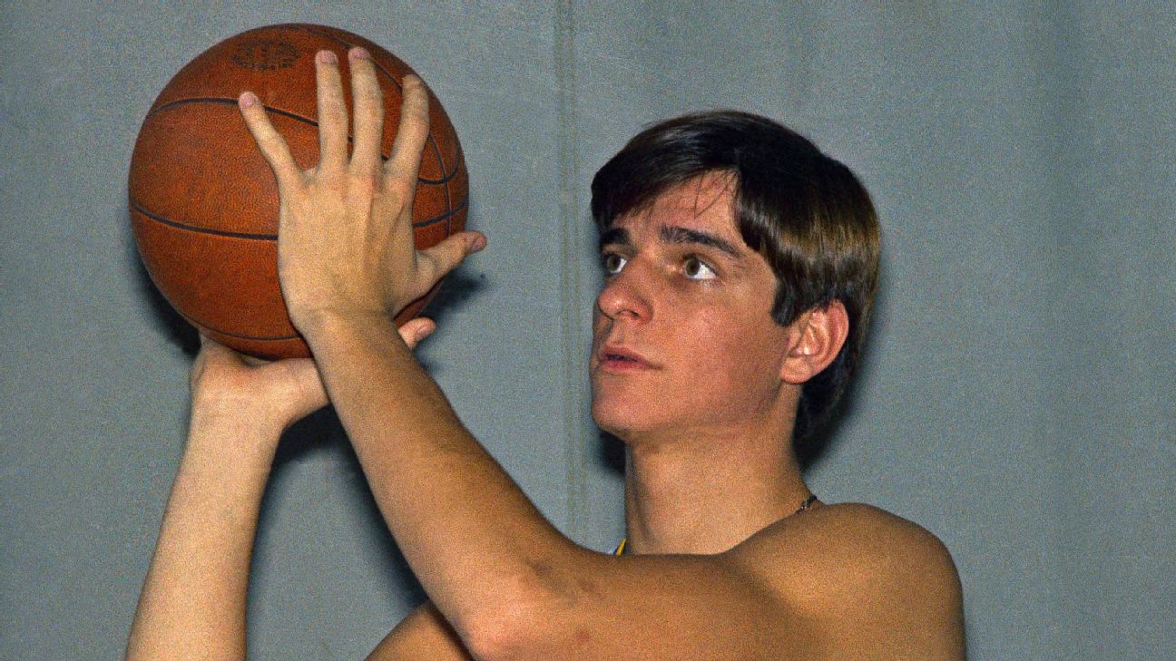 Basketball Hall of Famer Pete Maravich's LSU letterman jacket fetches nearly $117K