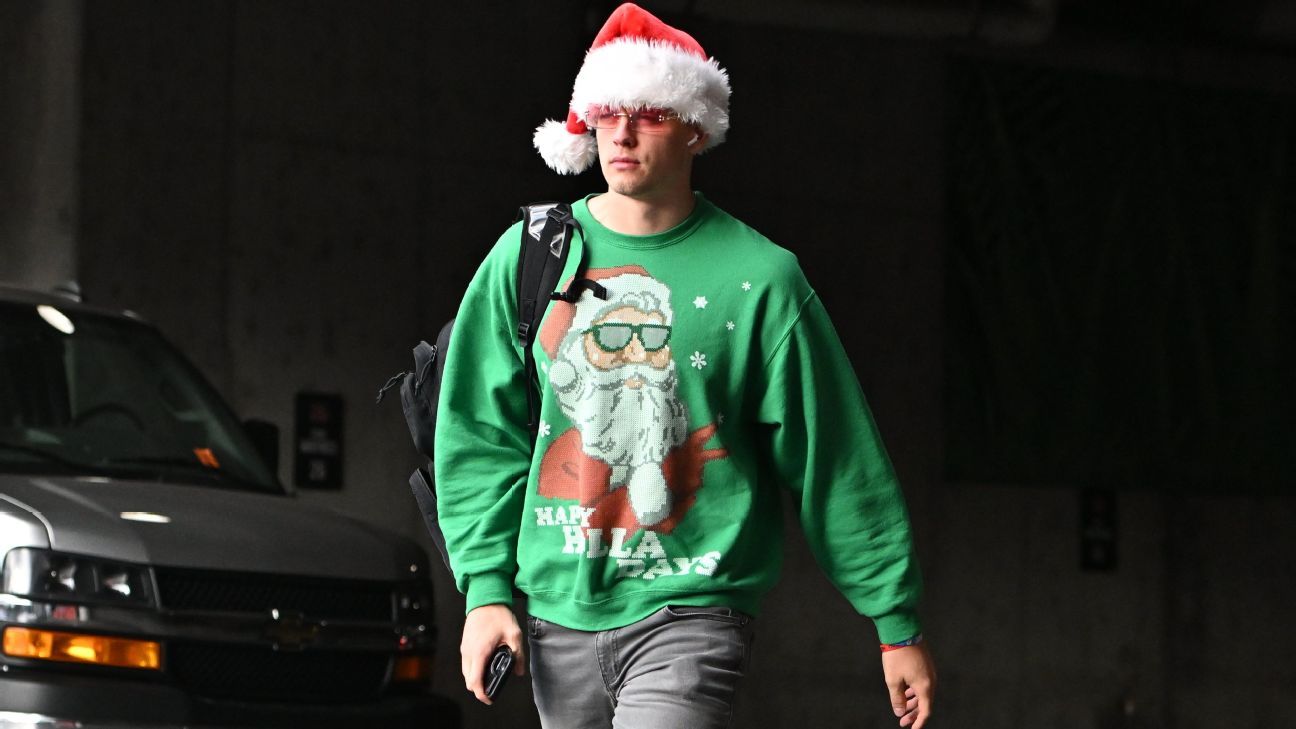 NFL Week 16 fashion - Players arrive in the Christmas spirit - ESPN
