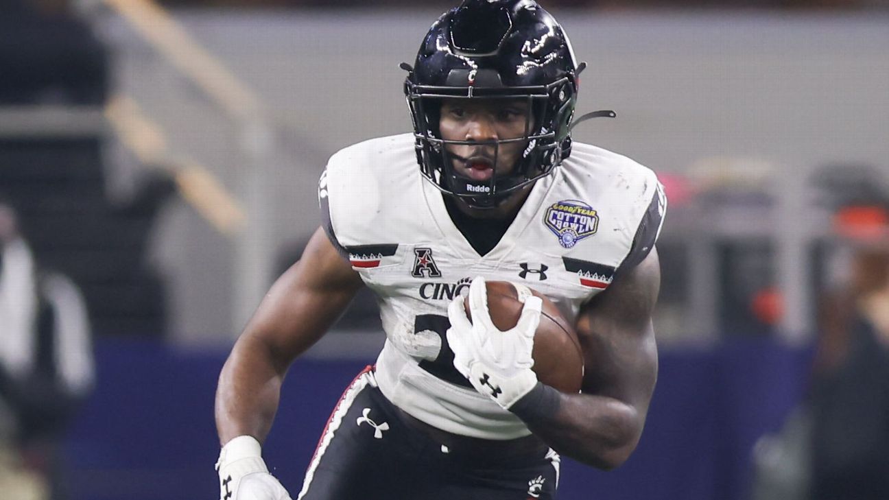 RB Jerome Ford, 'a leader by example,' leaves Cincinnati football