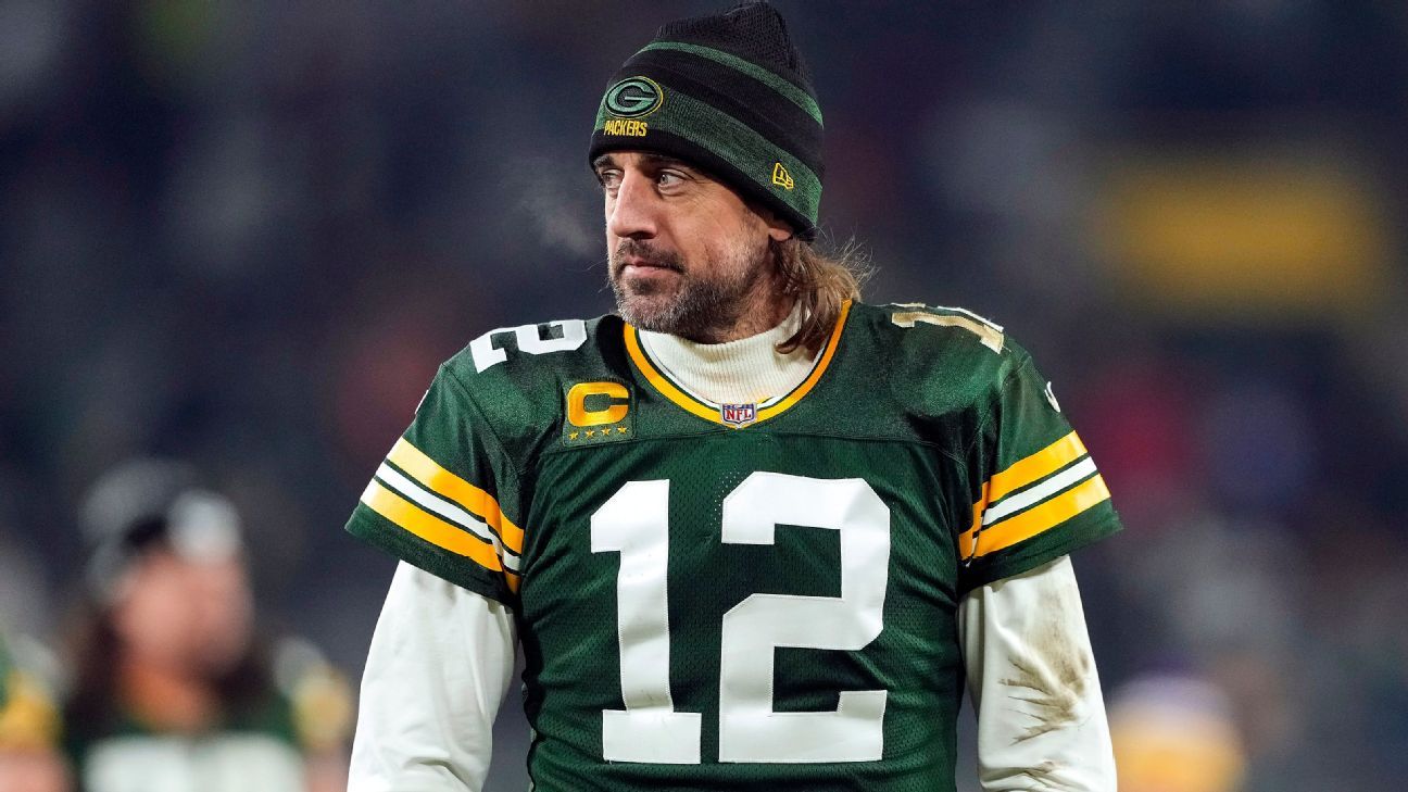 Green Bay Packers' Aaron Rodgers frustrated with drops, inconsistency by young r..