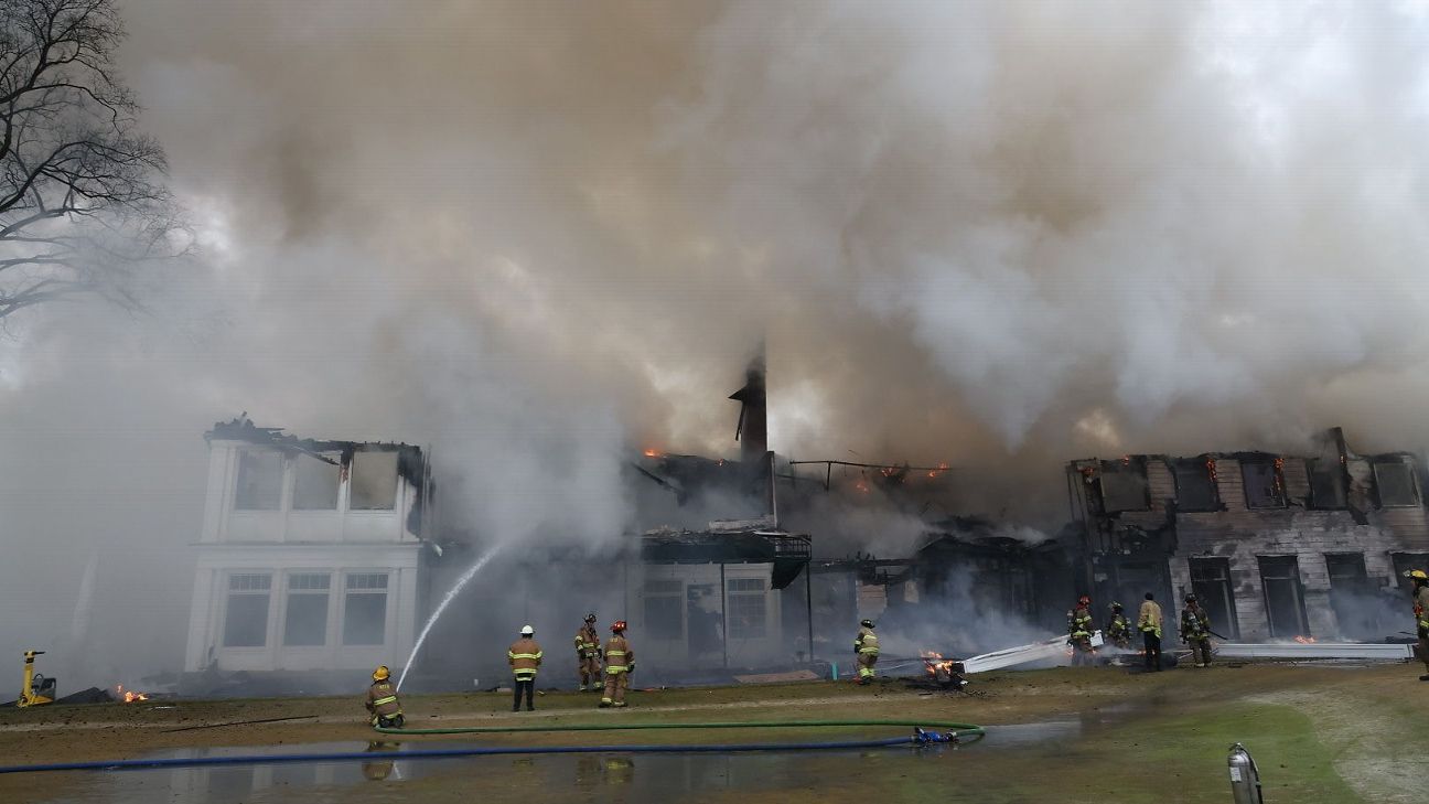 Fire devastates historic clubhouse at Oakland Hills Country Club