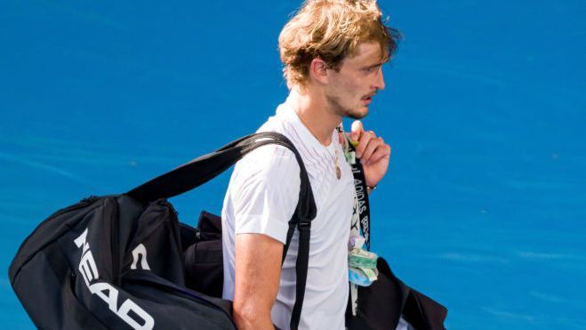 Alexander Zverev apologizes after outburst gets him kicked out of Mexican Open