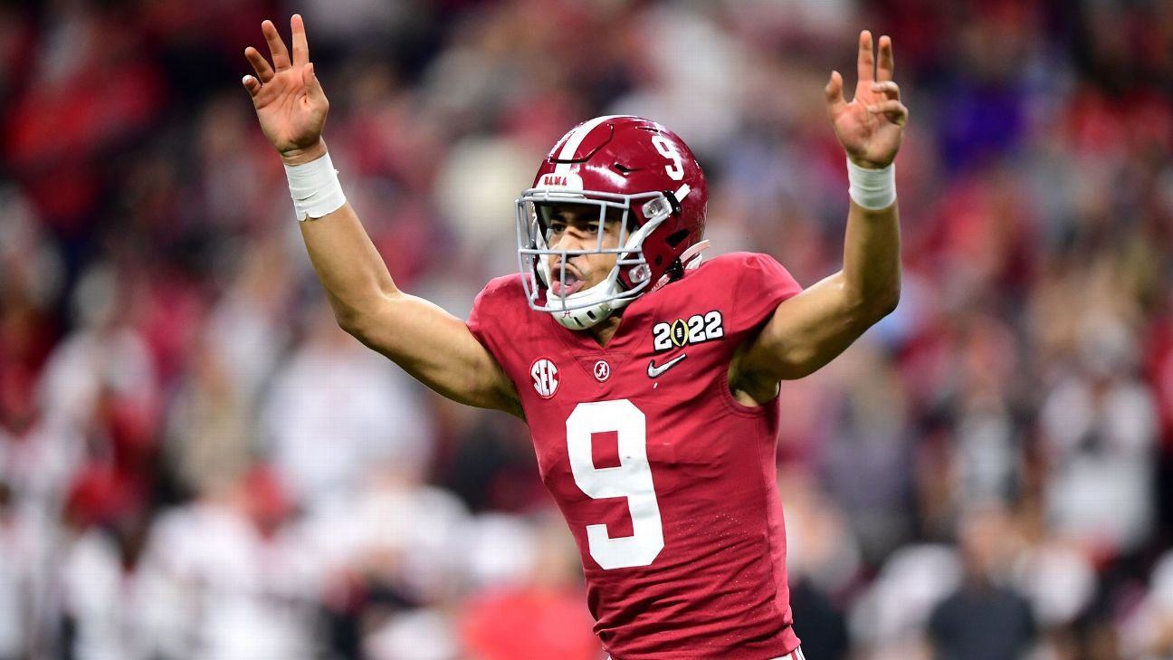 2022 College Football Playoff Semifinals on ESPN Score Most-Watched Non-New  Year's Day Semifinals of CFP Era with 22.1 Million Viewers - ESPN Press  Room U.S.