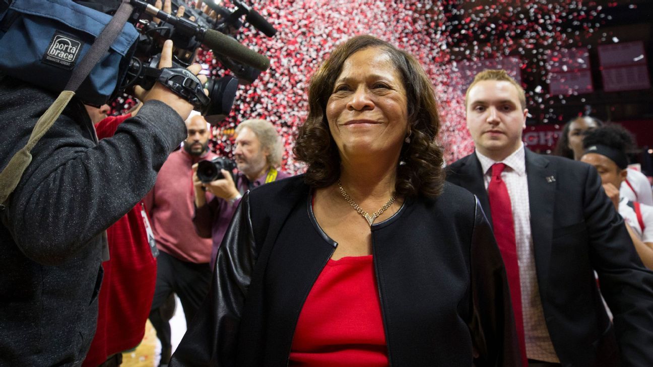 Rutgers Hall of Fame women's basketball coach C. Vivian Stringer announces retir..
