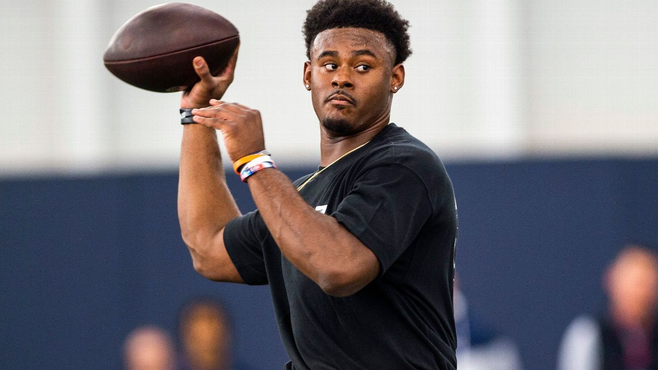 Pittsburgh Steelers coach Mike Tomlin among attendees for Liberty QB Malik Willi..