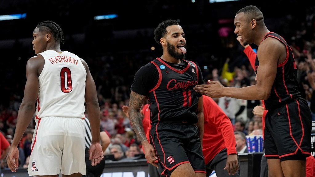 Houston Cougars into Elite Eight after upset of No. 1 Arizona Wildcats