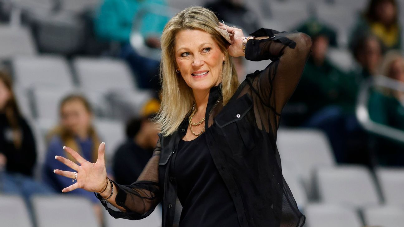 Katie Abrahamson-Henderson leaves UCF to become Georgia's women's basketball coa..