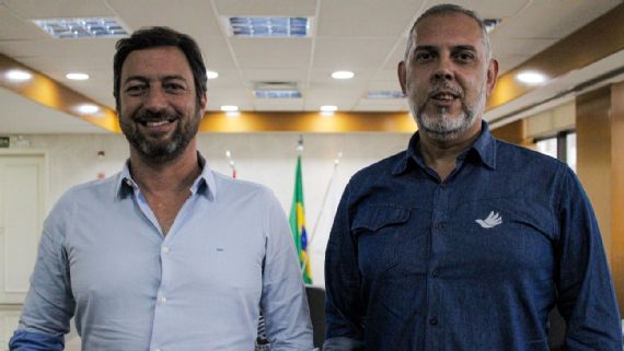 Dono da Taunsa admite dívida com Corinthians e deixa futuro da parceria em aberto