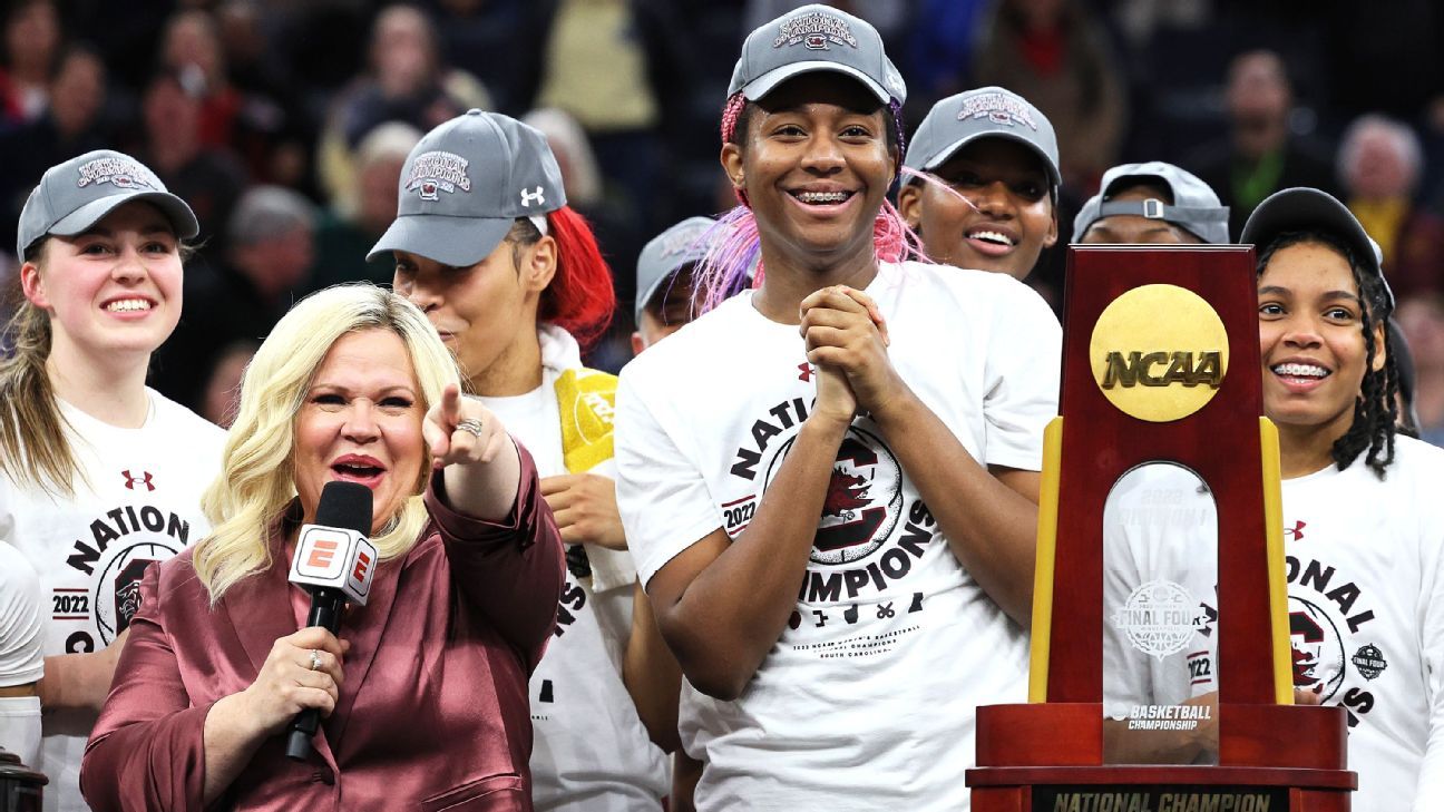 Boston's redemption: National player of the year delivers NCAA title to South Carolina thumbnail