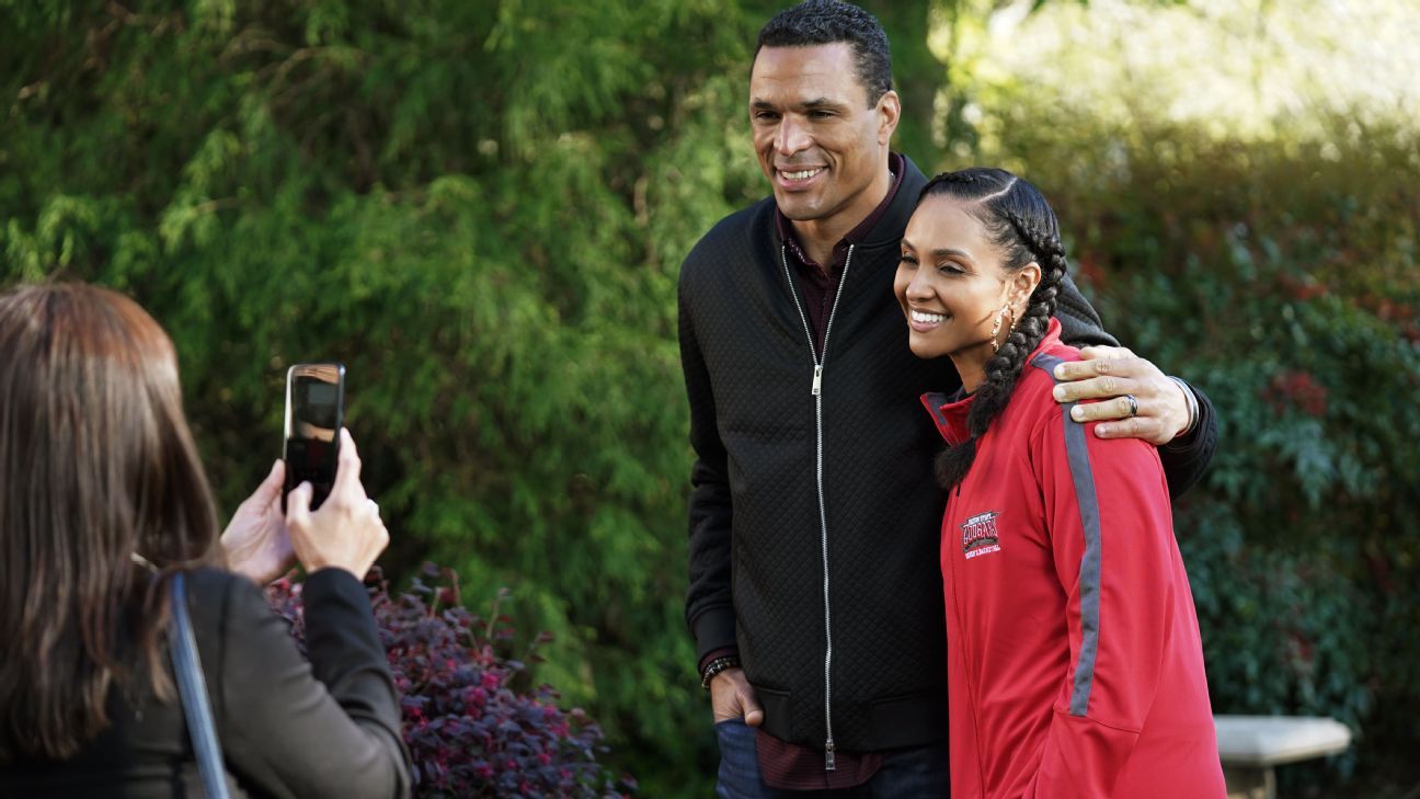 Chiefs legend Tony Gonzalez leaving FOX for TV, film acting roles