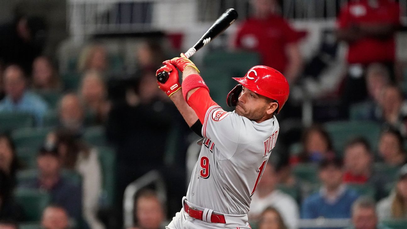 Votto set to make 2023 debut for sizzling Reds