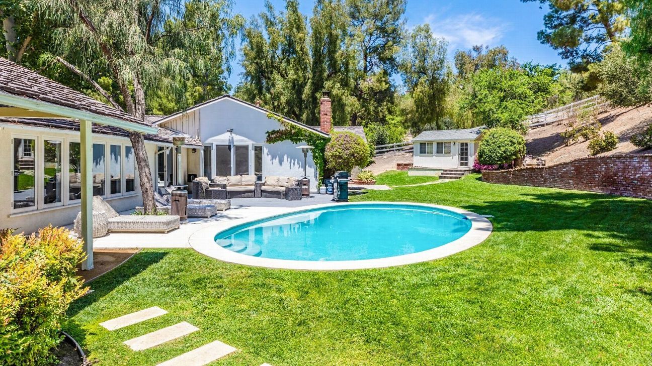 Rams Star Matthew Stafford Bought a $28 Million Hidden Hills House