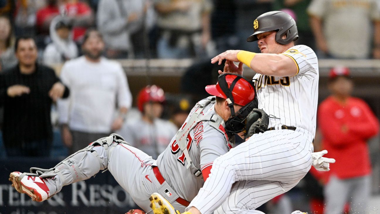 Cincinnati Reds unhappy with Luke Voit for 'dirty' slide into Tyler  Stephenson - 'It looked like a wrestling move' - ESPN