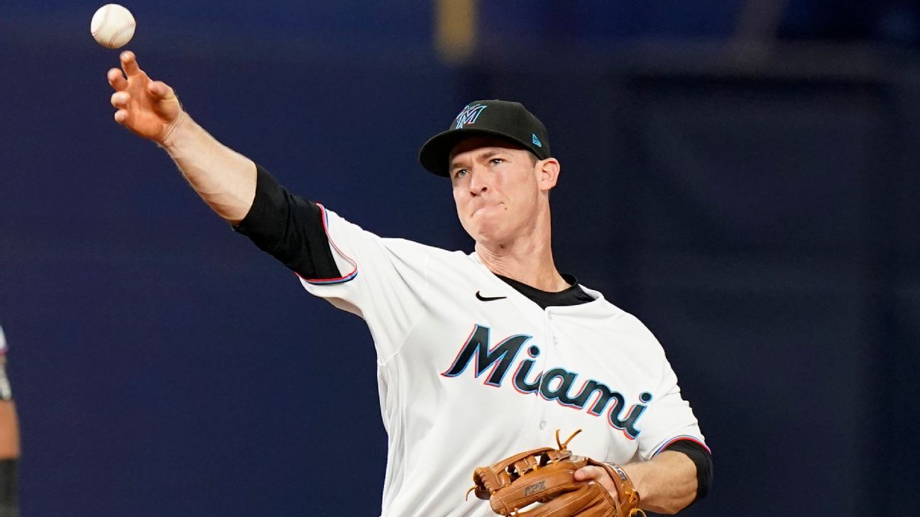 Joey Wendle of the Miami Marlins throws to first base against the News  Photo - Getty Images