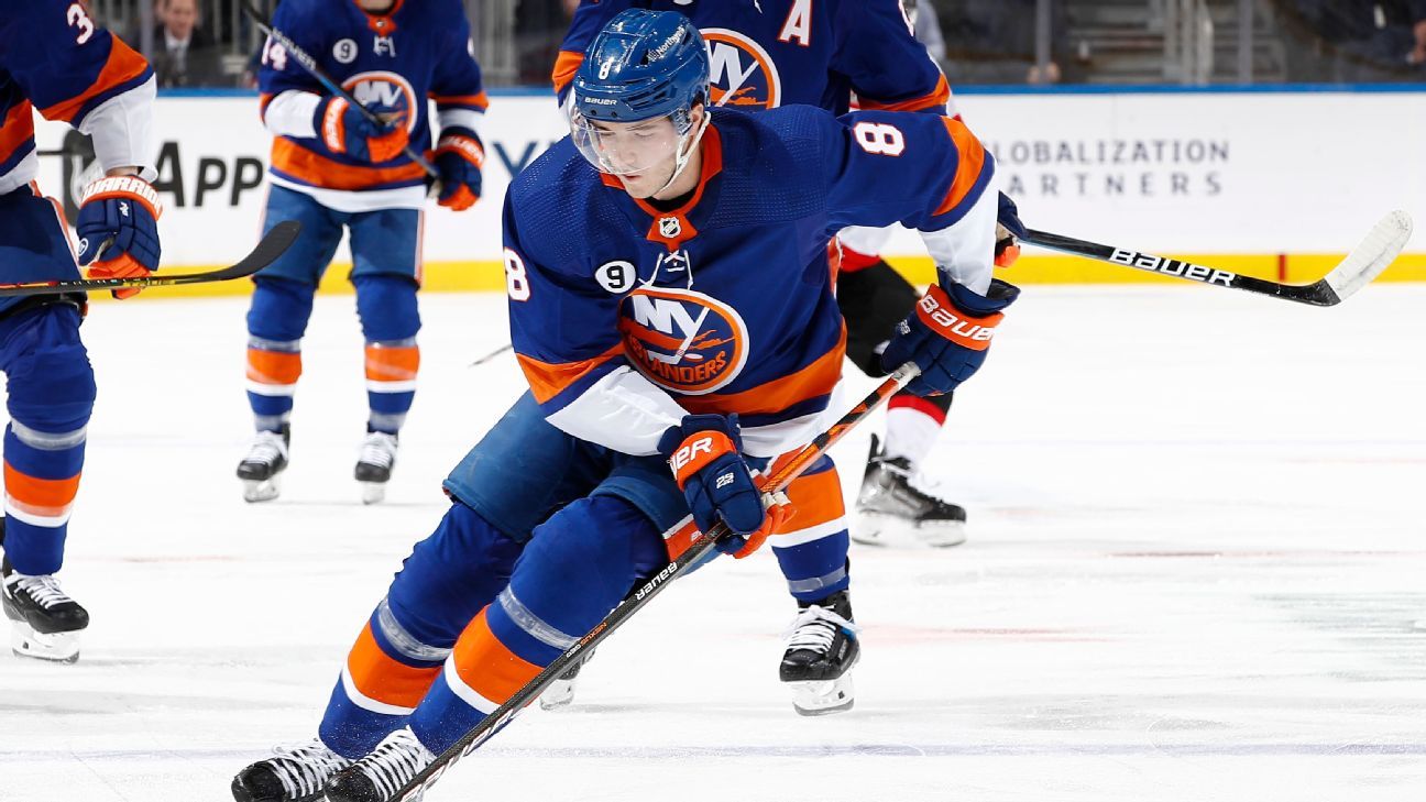 Alexander Romanov hit sets tone in Islanders' win over Devils