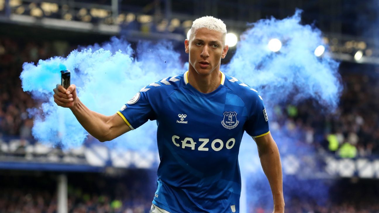 Após show de Richarlison, Everton leva virada e corre risco de cair