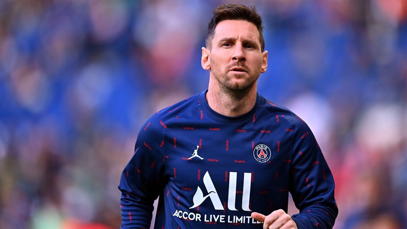 PSG provide update on Lionel Messi contract talks