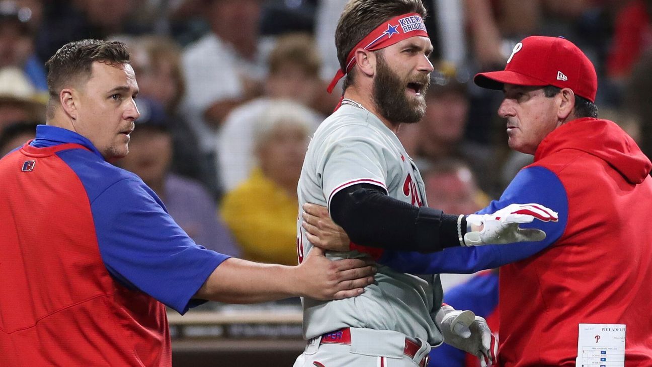 Bryce Harper, in crazy Phillies debut, witnesses a first vs. Toronto