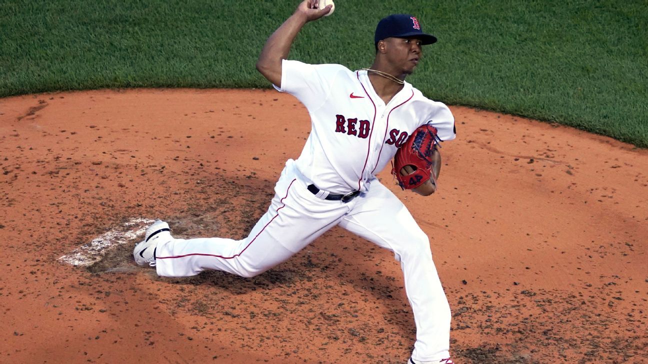 Brayan Bello learning from Pedro Martinez