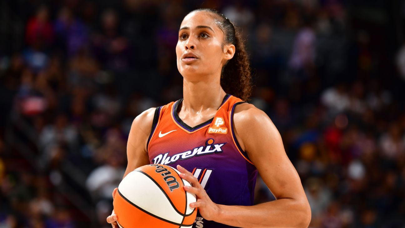 Skylar Diggins-Smith's status uncertain as Phoenix Mercury fight for WNBA playof..
