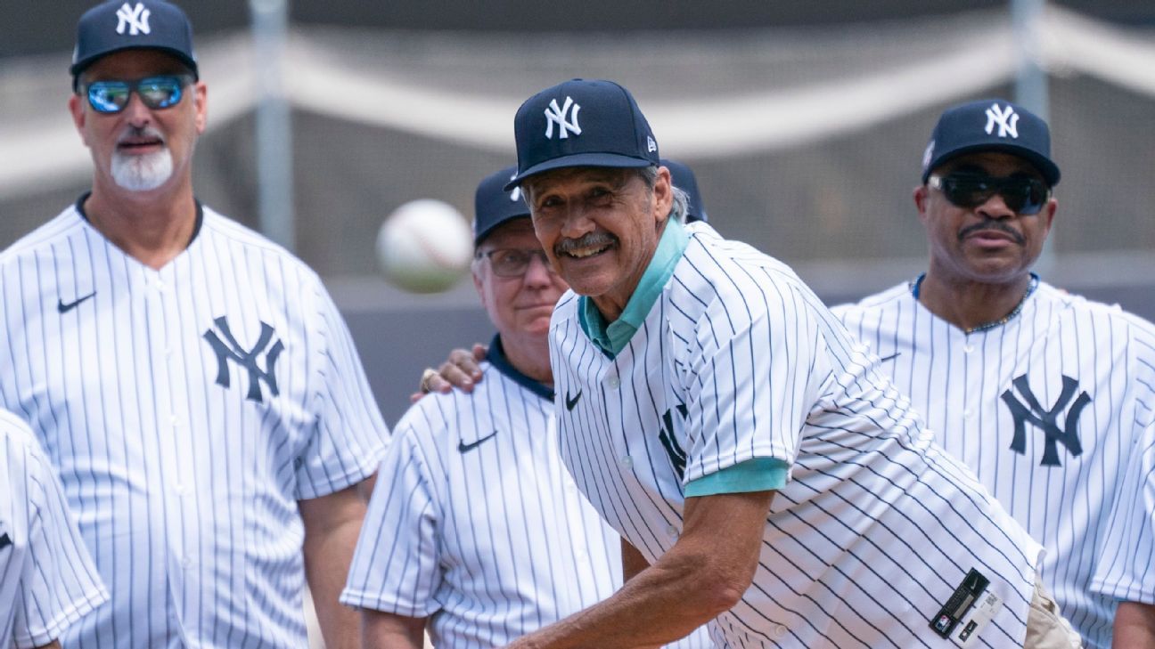 Is there a reason, or are we just going to let that go unexplained? Are  they offering refunds? - New York Yankees fans express their displeasure  with new Old-Timers' Day format