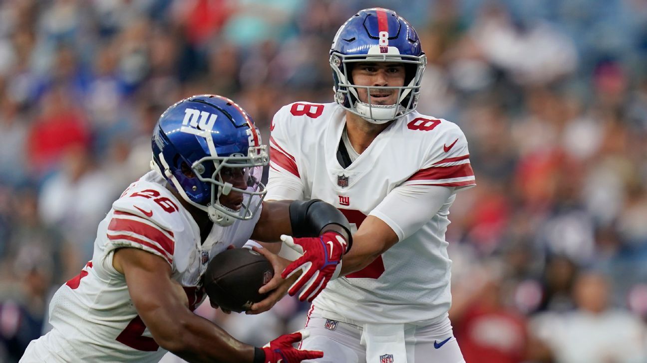 Giants QB Daniel Jones, Titans rookie Malik Willis see game action