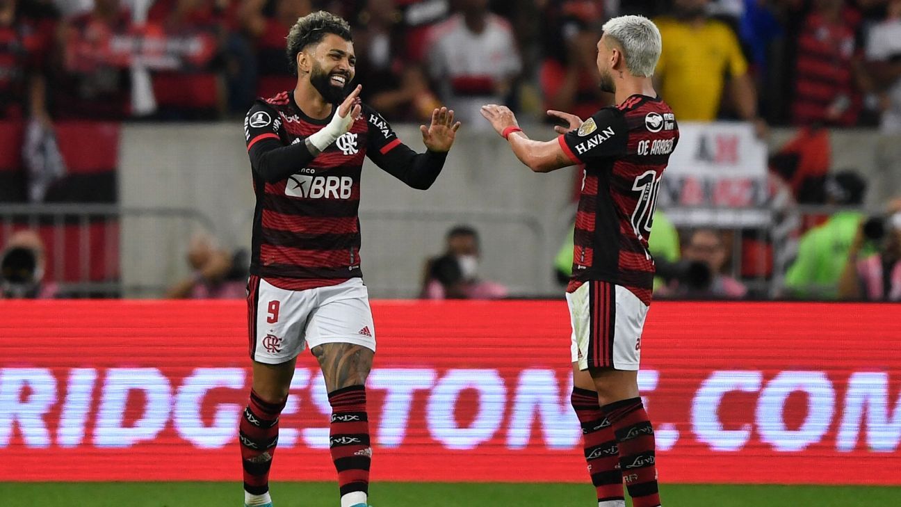 Absolvidos no STJD, Arrascaeta e Gabigol podem jogar contra o