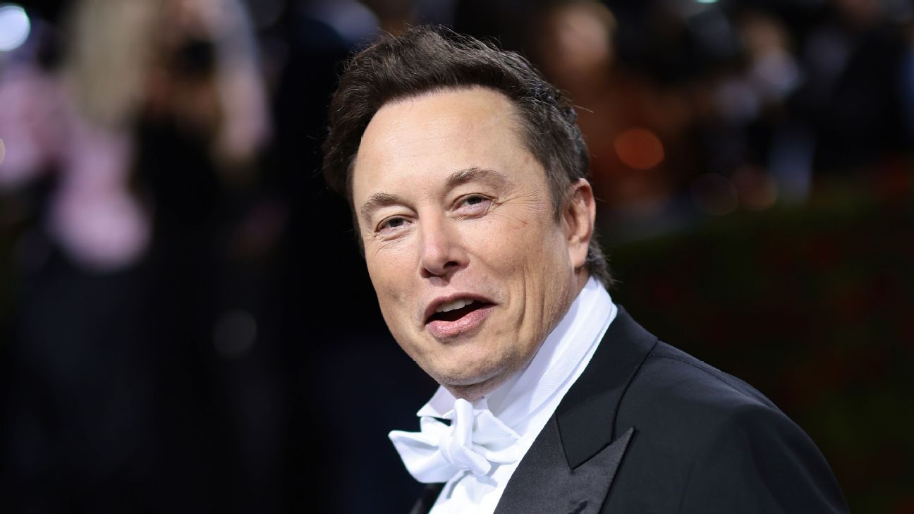 Tesla billionaire Elon Musk jokes about buying Man United