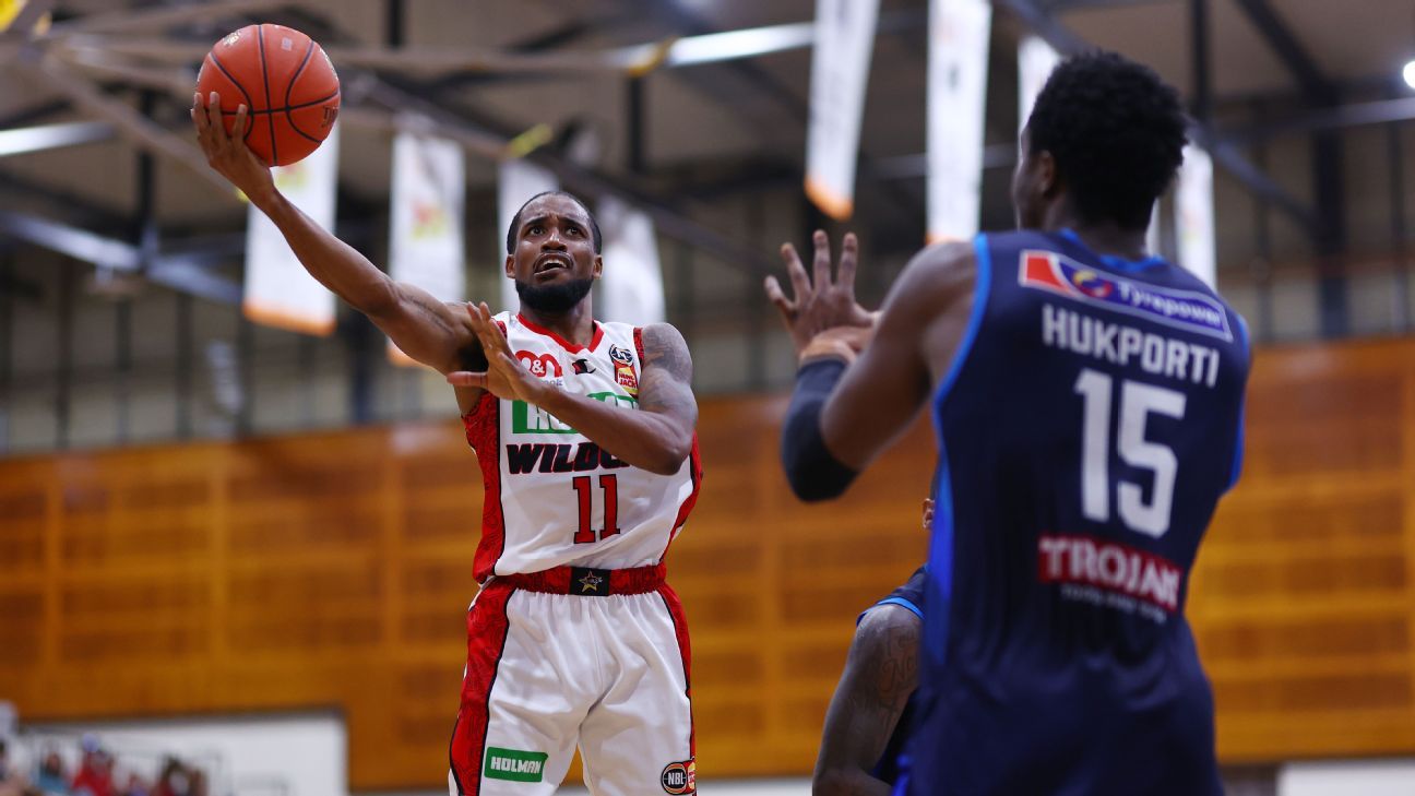 Wisconsin Herd Guard Rayjon Tucker Playing Like A Legitimate Call