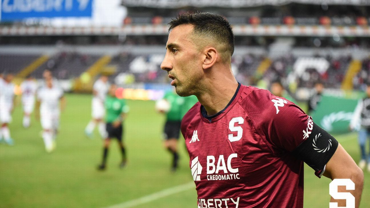 Saprissa recupera un motivo para sonreír con Mariano Torres - ESPN
