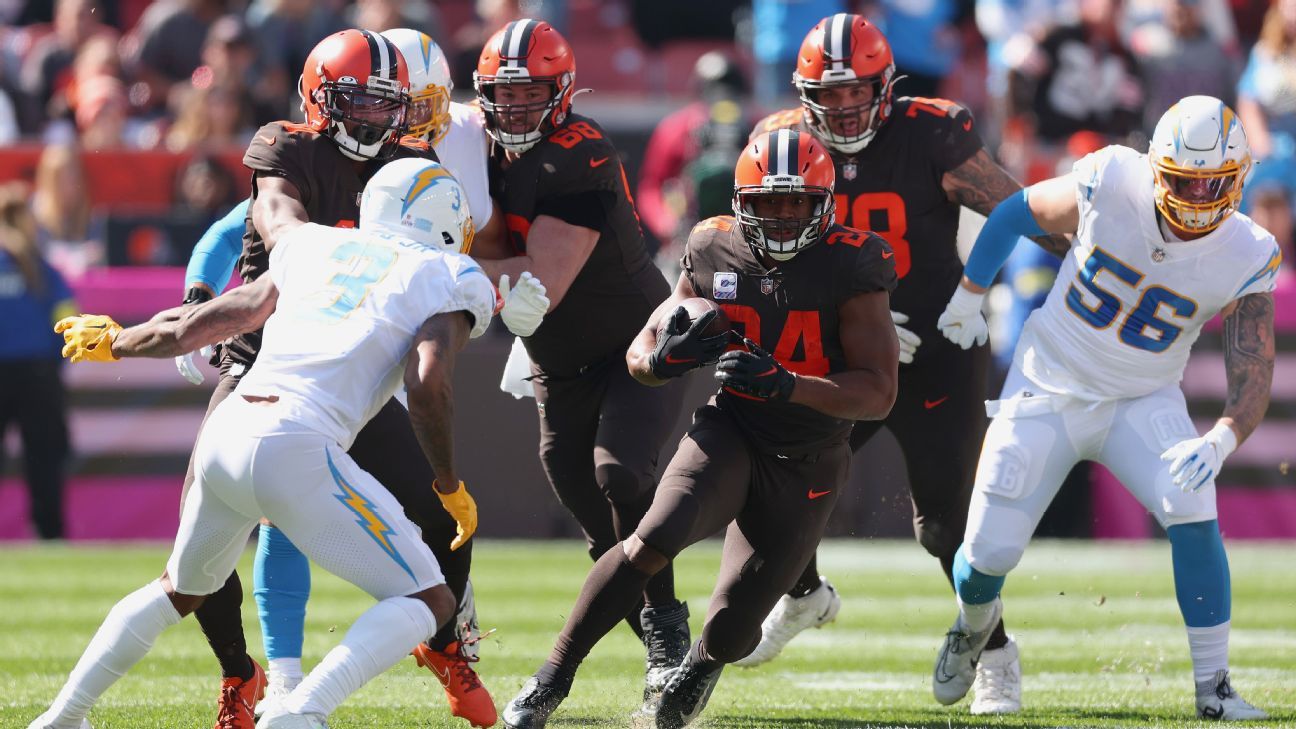 Browns Twitter reacts to superhuman recovery timeline Nick Chubb gets