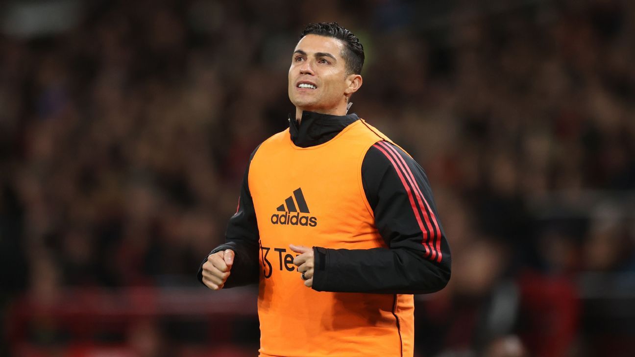 Man United's Ronaldo refused to come on vs. Spurs