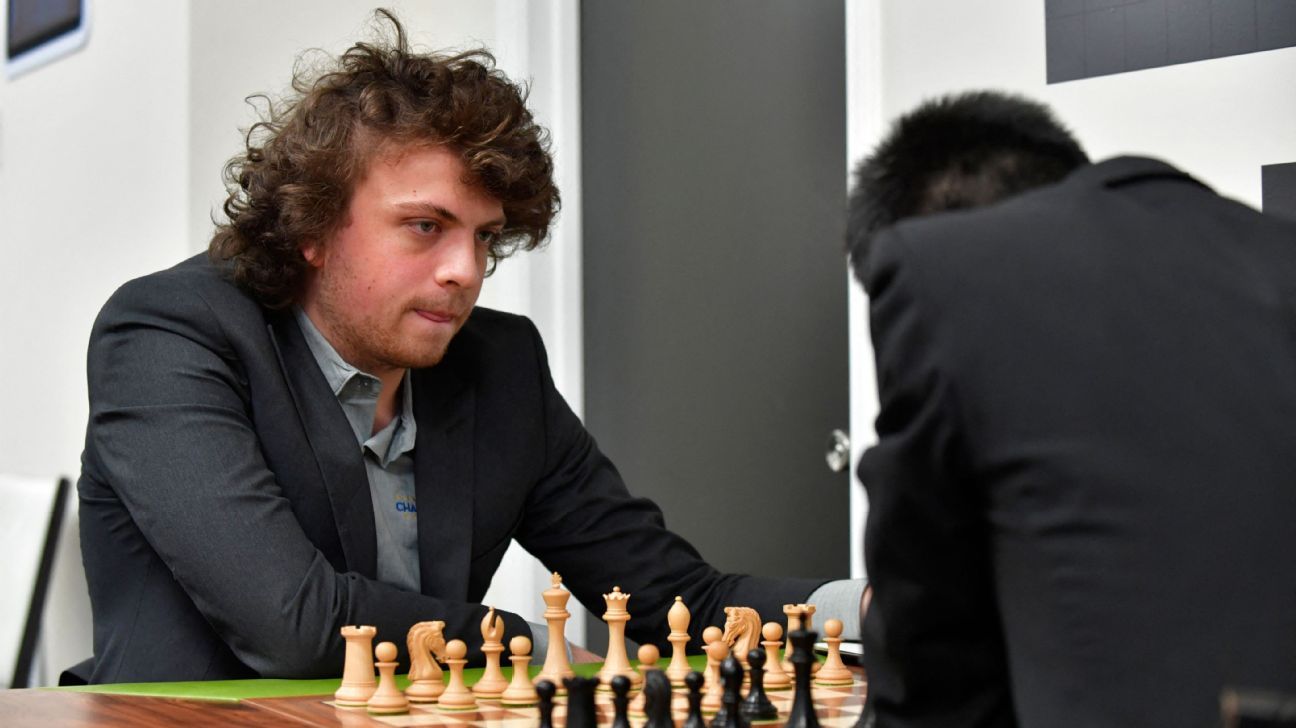 US Chess on X: Top rated Hans Niemann is about to start his 2nd game. He  says I'm being really careful, because just one bad move could ruin  everything  / X